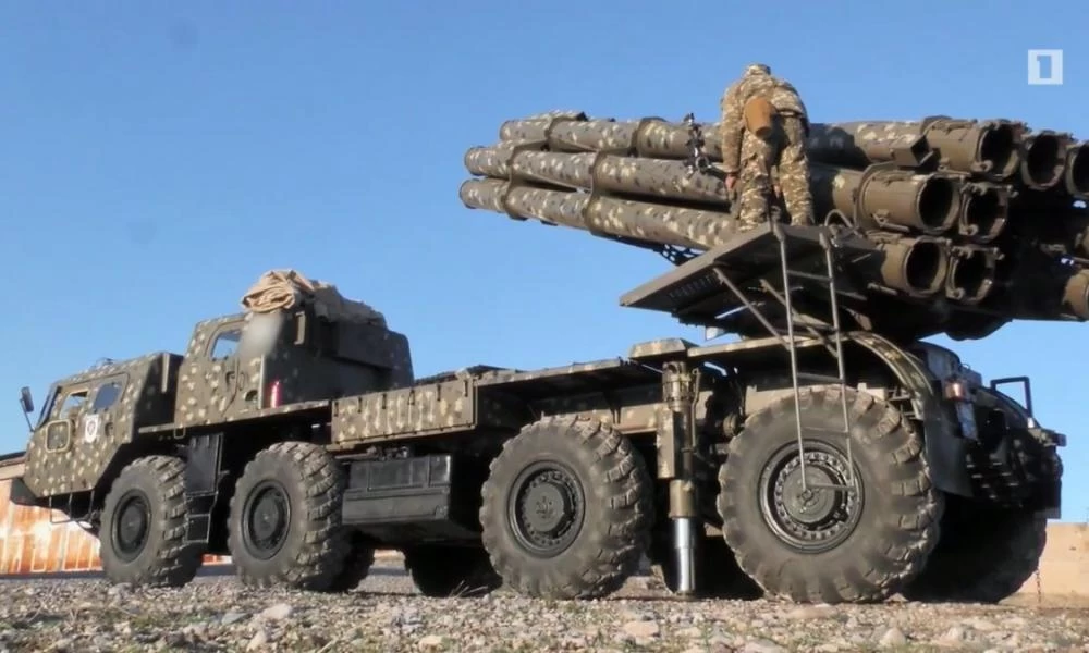 Οι Αρμένιοι μετακινούν πυραυλικά συστήματα στα σύνορα: Ο Ερντογάν απείλησε εμμέσως με πόλεμο